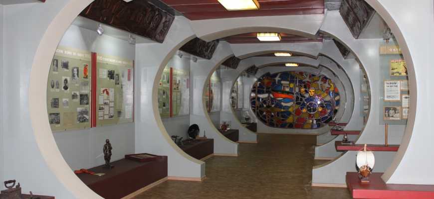 Экскурсия на Судостроительный завод им.Октябрьской революции